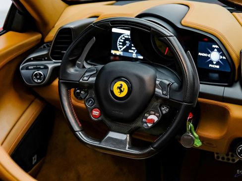 Used 2013 Ferrari 458 Spider image 71