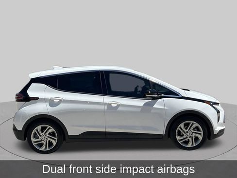Used 2023 Chevrolet Bolt LT FWD image 7