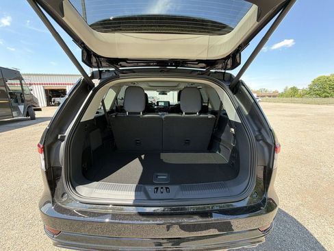 New 2026 Lincoln Aviator AWD image 25