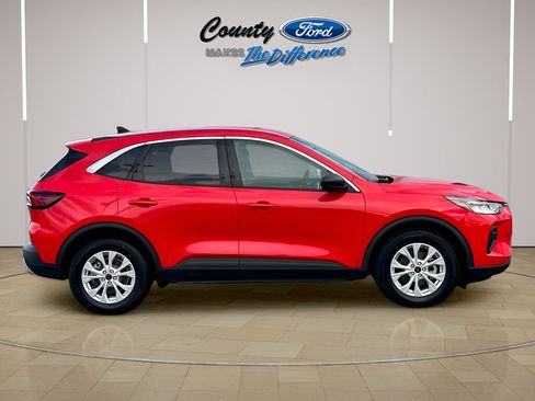 Used 2024 Ford Escape Active w/ Cold Weather Package FWD image 25