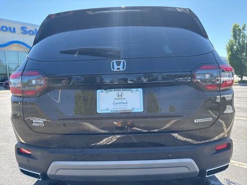 Certified 2025 Honda Pilot Touring image 7