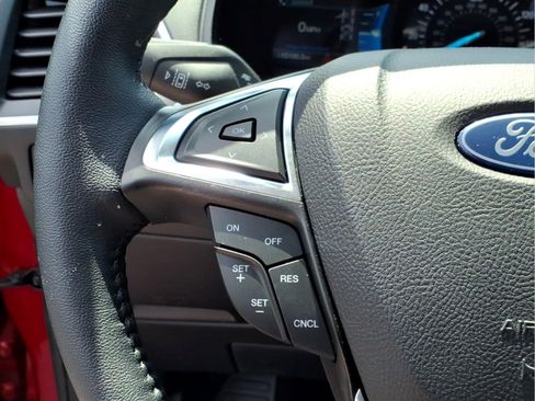 Used 2023 Ford Edge Titanium AWD/4WD image 21