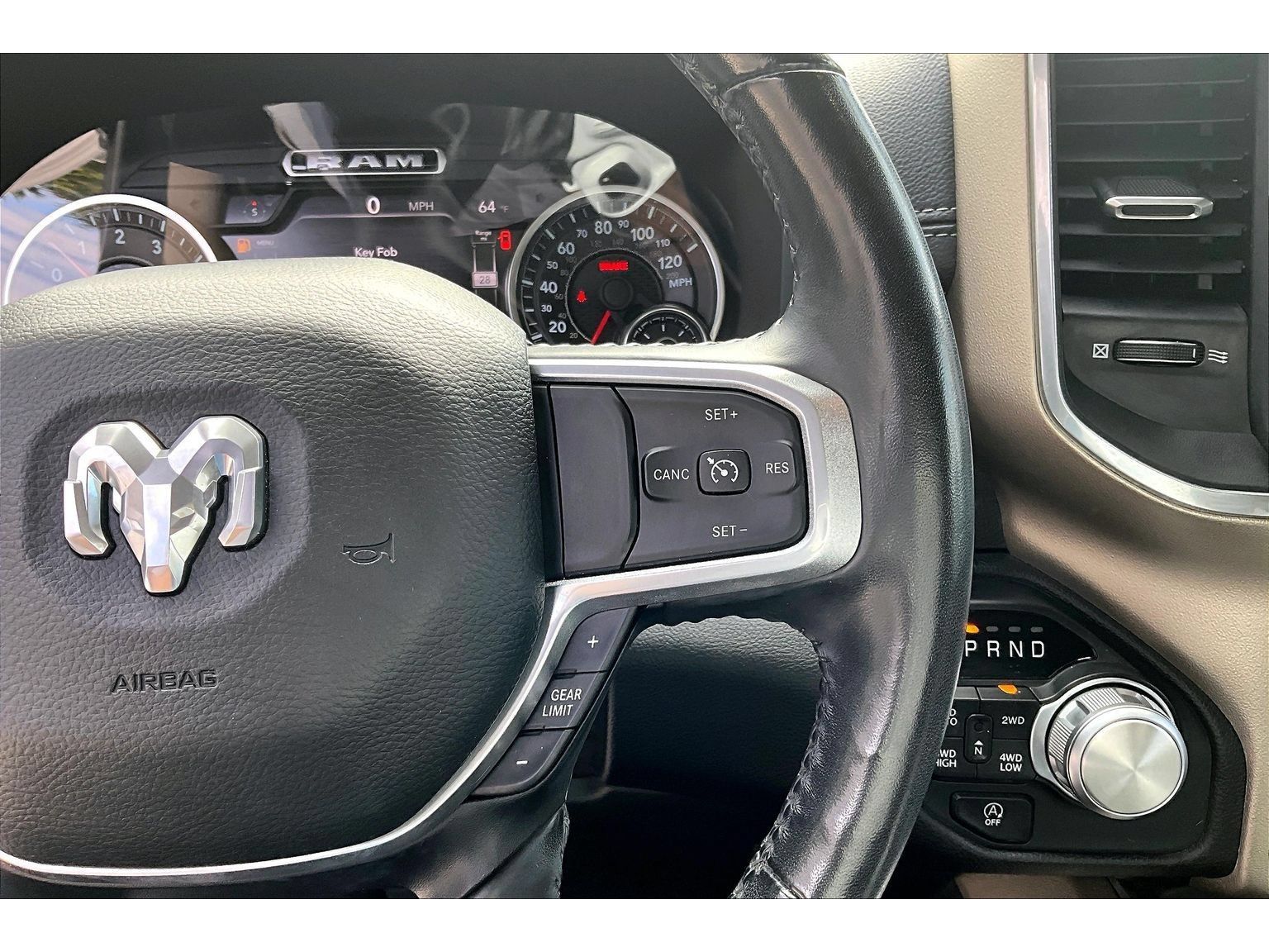 Used 2020 RAM 1500 Laramie AWD/4WD image 19