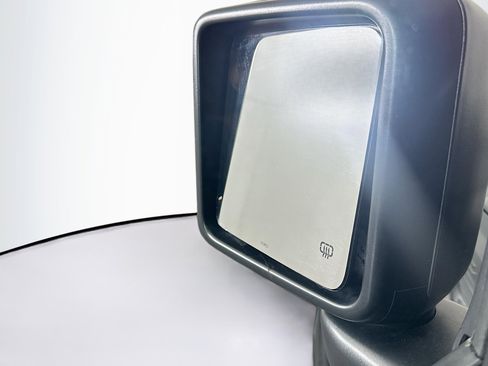 Used 2023 Jeep Wrangler Sahara AWD/4WD image 16