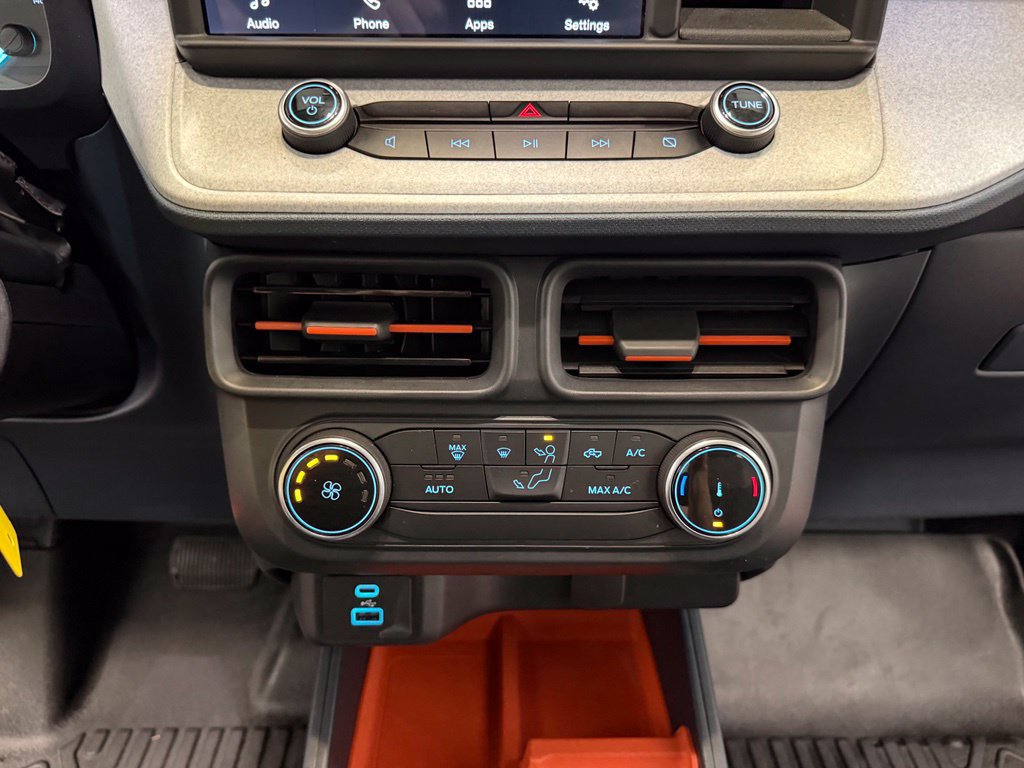 Used 2022 Ford Maverick XLT FWD image 38