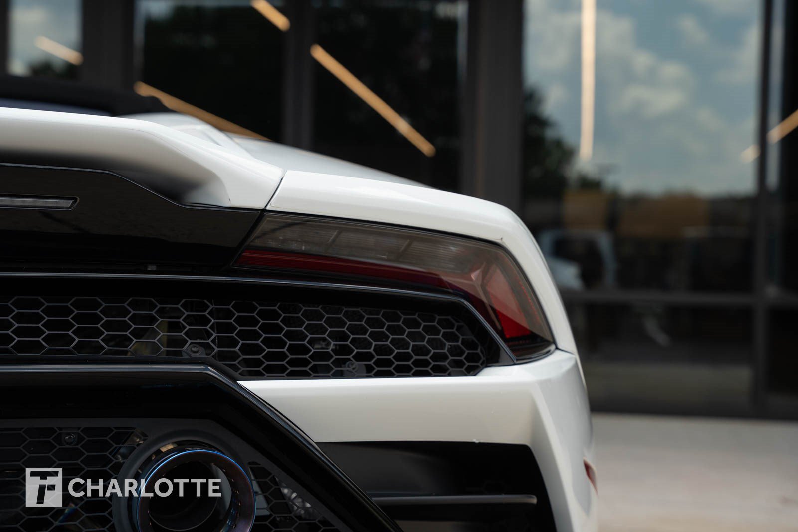 Used 2024 Lamborghini Huracan EVO AWD/4WD image 18