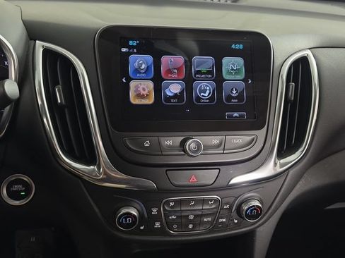 Used 2018 Chevrolet Equinox LT w/ Sun & Infotainment Package AWD/4WD image 16