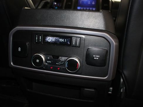 Used 2020 Ford Expedition Platinum RWD image 32