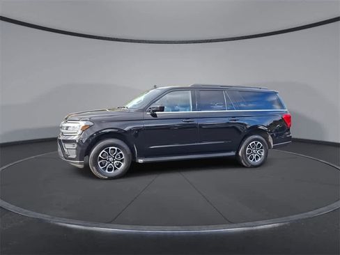 Used 2022 Ford Expedition Max XLT w/ Livery Package image 4