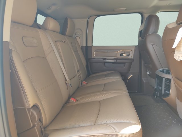 Used 2022 RAM 3500 Limited AWD/4WD image 32
