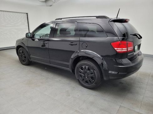 Used 2020 Dodge Journey SE image 3
