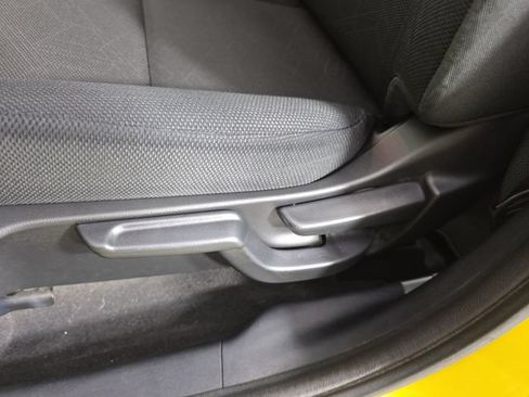 Used 2015 Honda Fit EX image 34