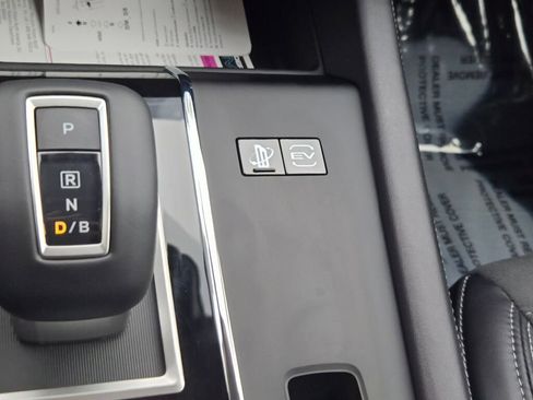 New 2025 Mitsubishi Outlander SE image 22