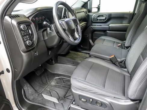 Used 2026 Chevrolet Silverado 2500 Custom w/ Custom Value Package image 13