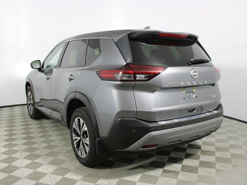 Used 2023 Nissan Rogue SV FWD image 4