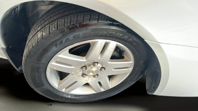 Used 2010 Chevrolet Impala LT w/ Convenience Package FWD image 13