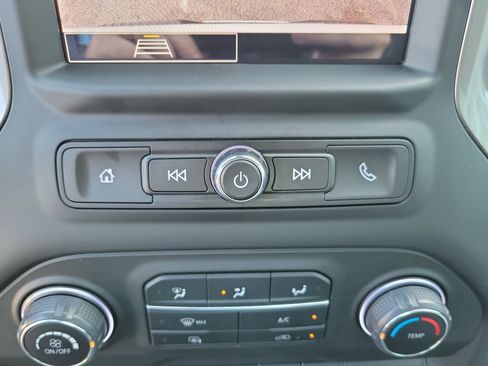 Used 2025 Chevrolet Silverado 1500 W/T RWD image 13