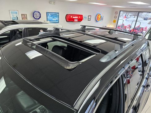 Used 2021 Jeep Grand Cherokee Limited image 18