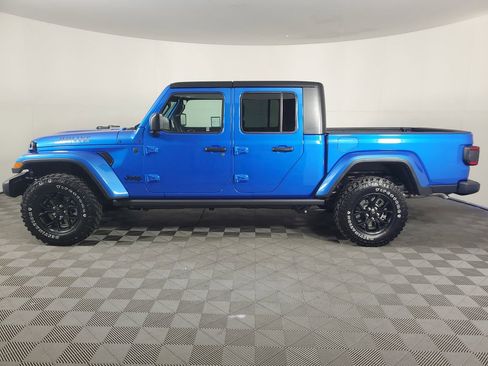 New 2025 Jeep Gladiator Willys image 7