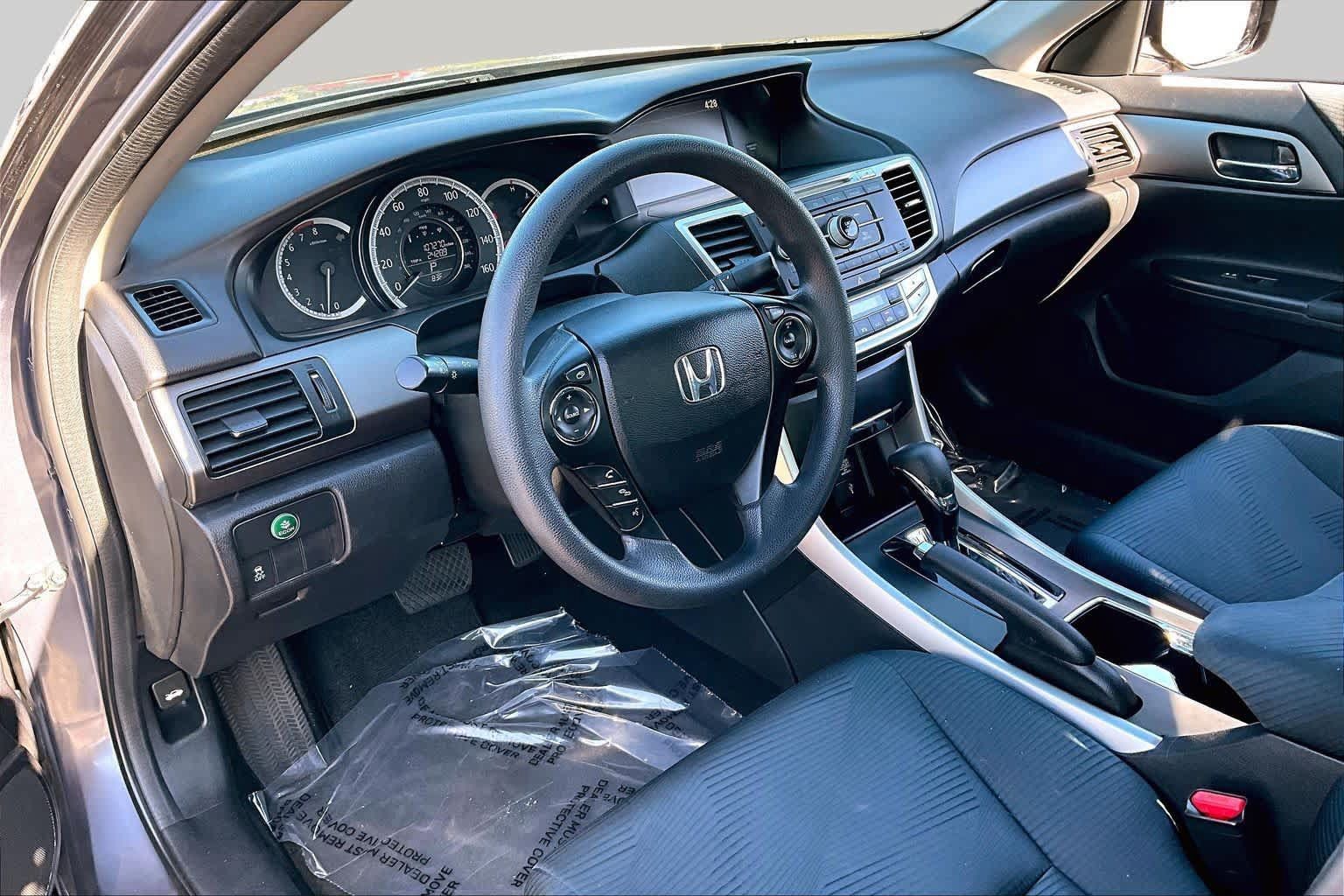 Used 2014 Honda Accord LX image 17