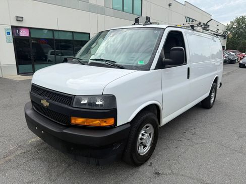 Used 2019 Chevrolet Express 2500 w/ Driver Convenience Package RWD image 10