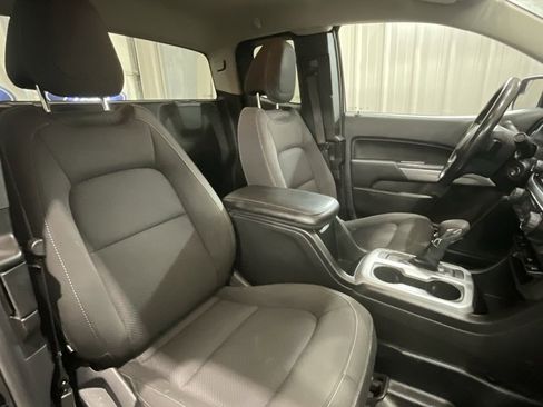 Used 2022 Chevrolet Colorado LT w/ Fleet Safety Package image 13