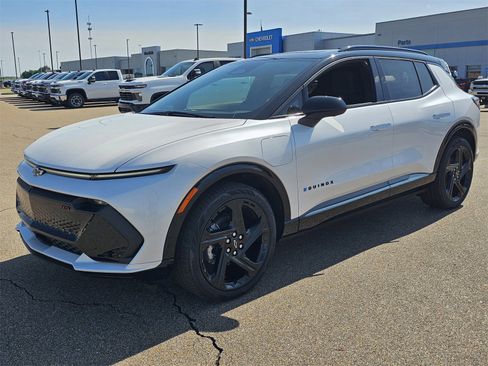 New 2025 Chevrolet Equinox EV RS image 7