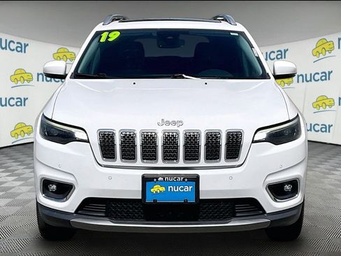 Used 2019 Jeep Cherokee Limited w/ Luxury Group AWD/4WD image 2