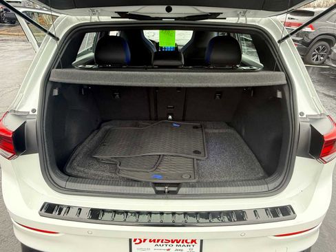 Certified 2024 Volkswagen Golf R image 34