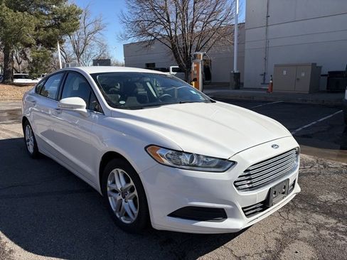 Used 2014 Ford Fusion SE image 7