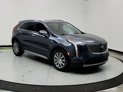 Used 2019 Cadillac XT4 Premium Luxury w/ Cold Weather Package FWD image 3
