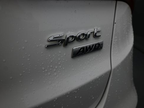 Used 2017 Hyundai Santa Fe Sport image 21