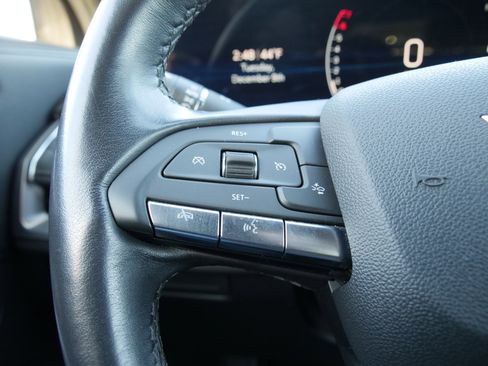 Certified 2024 Cadillac XT4 Premium Luxury image 19