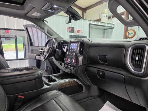 Used 2020 GMC Sierra 2500 Denali w/ Denali Ultimate Package AWD/4WD image 18