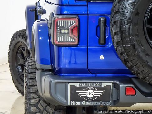Used 2020 Jeep Wrangler Unlimited Sahara w/ Uconnect 4C Nav & Sound Group AWD/4WD image 8