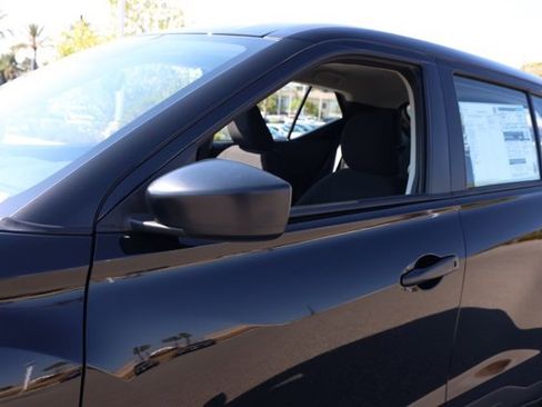 New 2025 Nissan Kicks Play S image 12