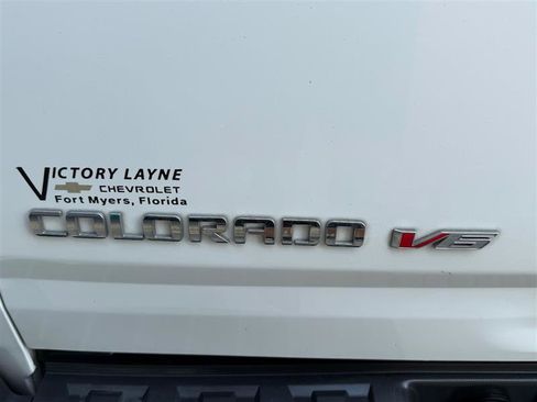 Used 2018 Chevrolet Colorado LT w/ Luxury Package, Chrome RWD image 21
