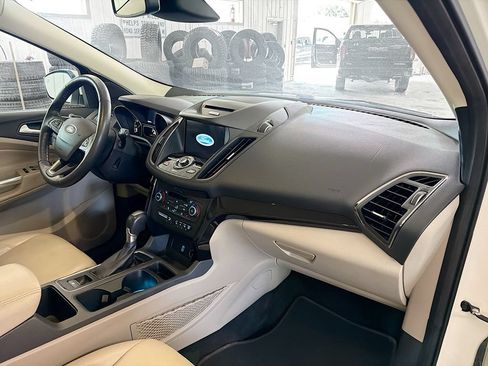 Used 2017 Ford Escape Titanium w/ Canadian Touring Package AWD/4WD image 12