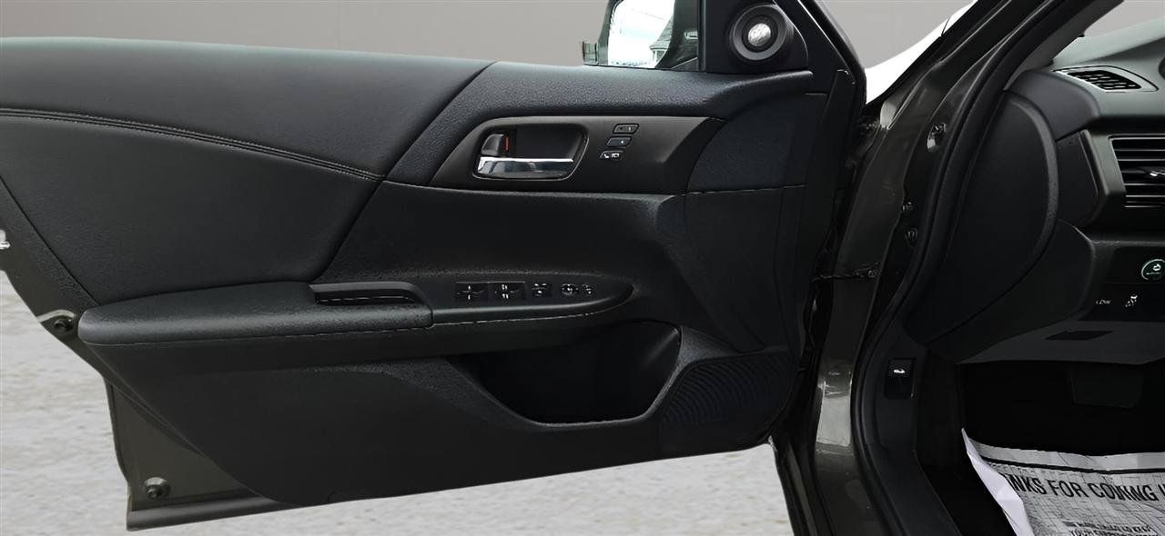 Used 2015 Honda Accord EX-L image 9