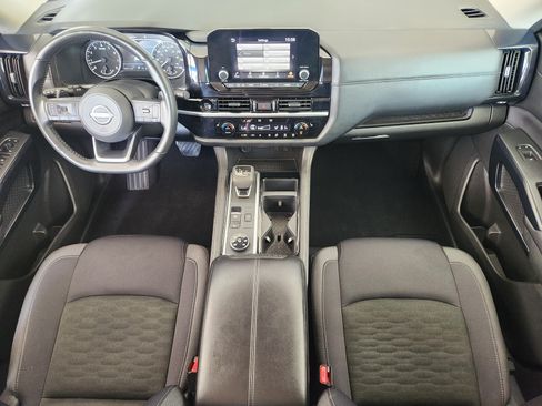 Used 2025 Nissan Pathfinder SV AWD/4WD image 26