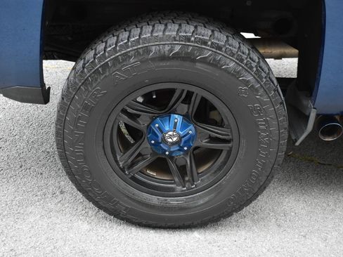 Used 2017 Chevrolet Silverado 1500 LT w/ All Star Edition AWD/4WD image 17