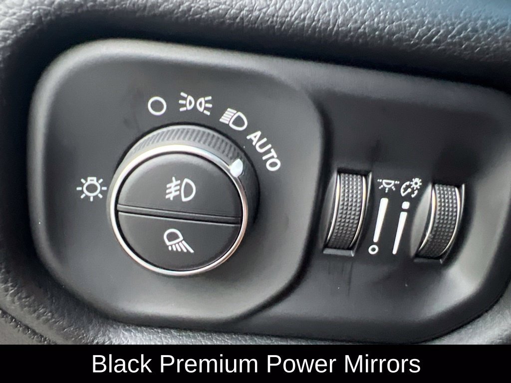 Used 2026 RAM 1500 Lone Star AWD/4WD image 32