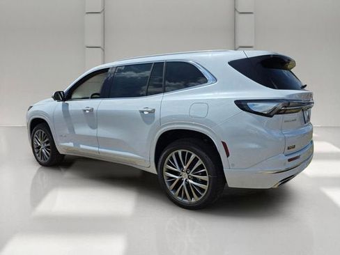 Used 2026 Buick Enclave Avenir w/ Super Cruise Package AWD/4WD image 3