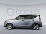 New 2025 Kia Soul LX w/ LX Technology Package image 2