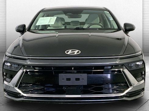 Used 2025 Hyundai Sonata SEL FWD image 2