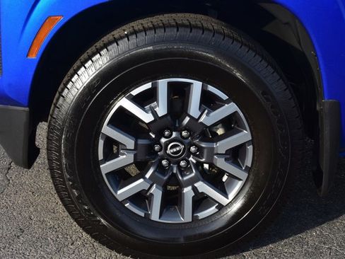 Used 2024 Nissan Frontier SL w/ Technology Package image 10