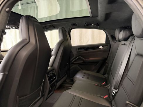 New 2026 Porsche Cayenne GTS AWD/4WD image 24