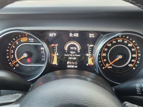 Used 2023 Jeep Wrangler Sport AWD/4WD image 7