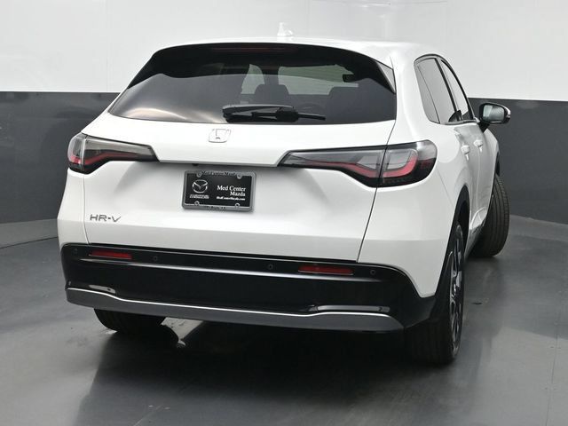 Used 2026 Honda HR-V EX-L image 3