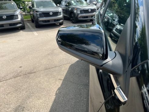 Used 2023 Chevrolet Equinox LT AWD/4WD image 38